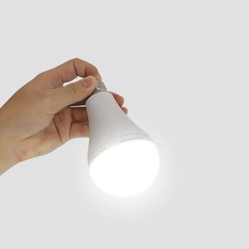 Светодиодная лампа с аккумулятором XON 15W 6500K 1200mAh Li-ion E27 PowerLight Linear White (PLGD1512L27WW 5313)
